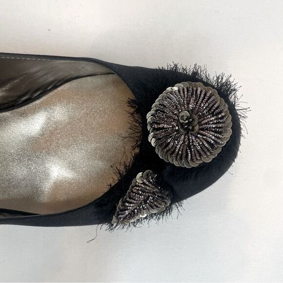 Max Studio Women's Black Satin Feather Metallic Slingback Heels Size 7.5 - Picture 7 of 9